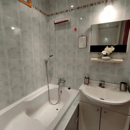 2-iz. V Tichej Lokalite S Bezplatnym Parkovanim Appartement